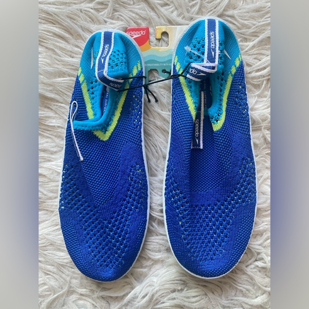 NEW speedo swim shoes size big kids 2/3.